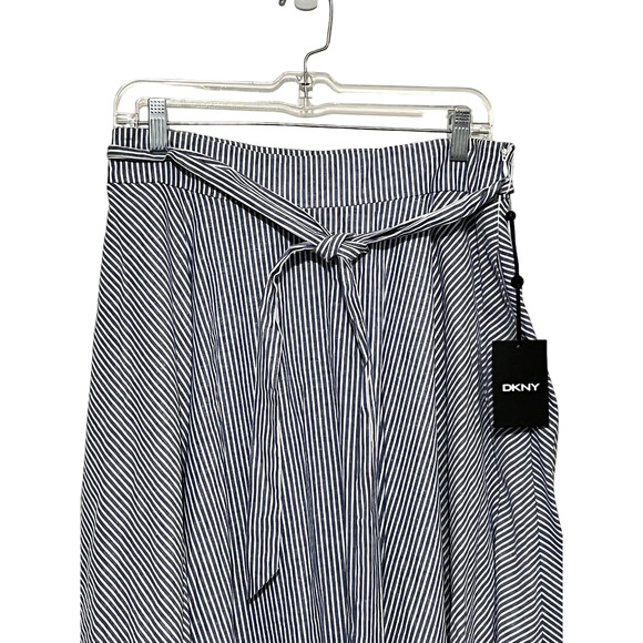DKNY Hanker chief Style Blue and White Stripe Mid Length Skirt Size 6 NWT - Picture 5 of 9